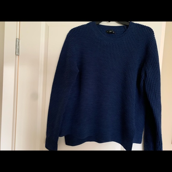 Club Monaco asymmetrical 100% wool sweater - Picture 4 of 13